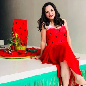 Meet your Posher, Daniela